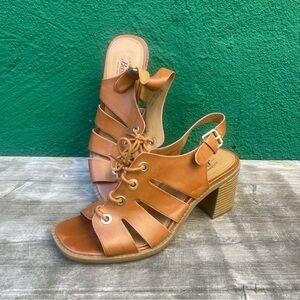 G.H. Bass & Co. Portia Leather Heeled Sandals in Tan